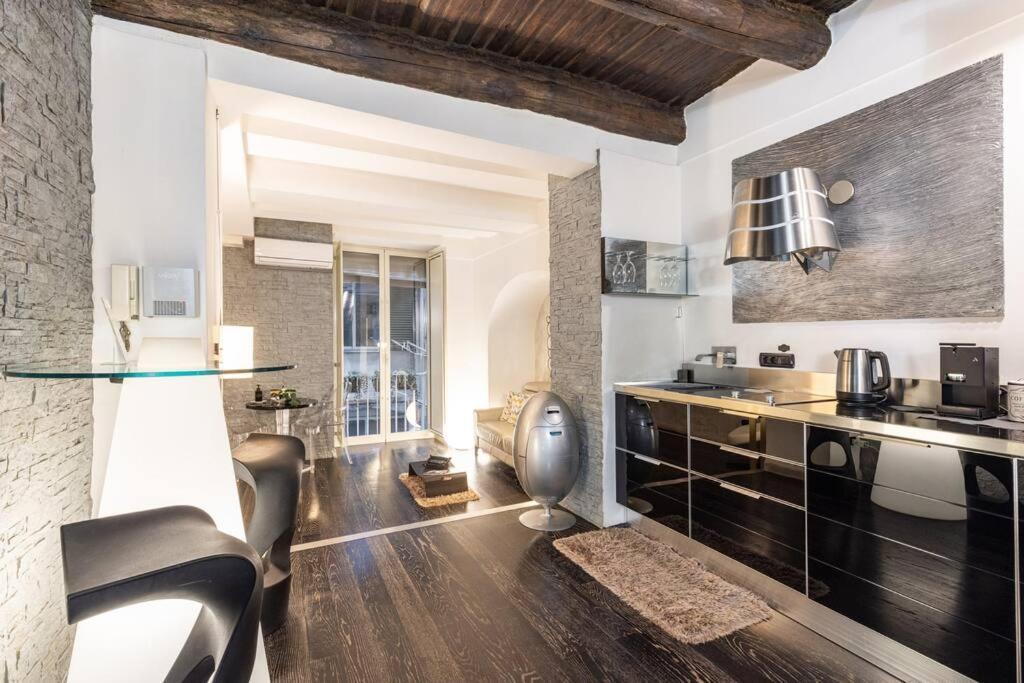 Art Inn Centro Неаполь Экстерьер фото